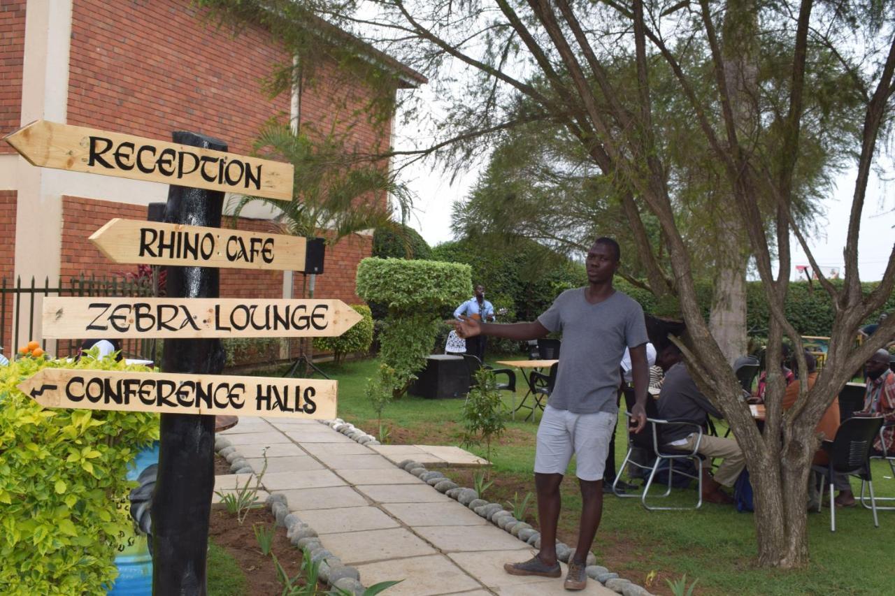 Acacia Hotel Mbarara Nyamitanga Exterior photo