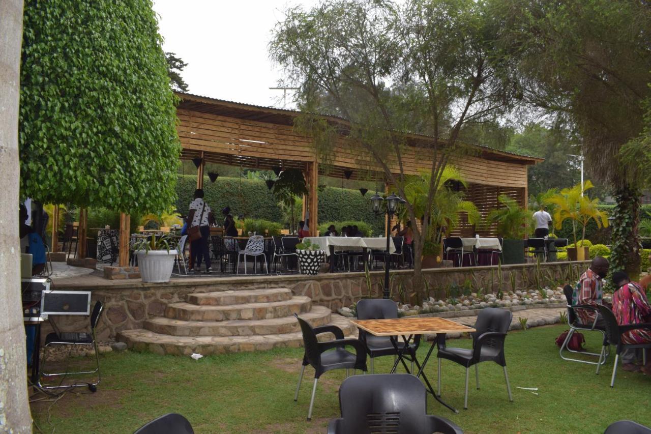 Acacia Hotel Mbarara Nyamitanga Exterior photo