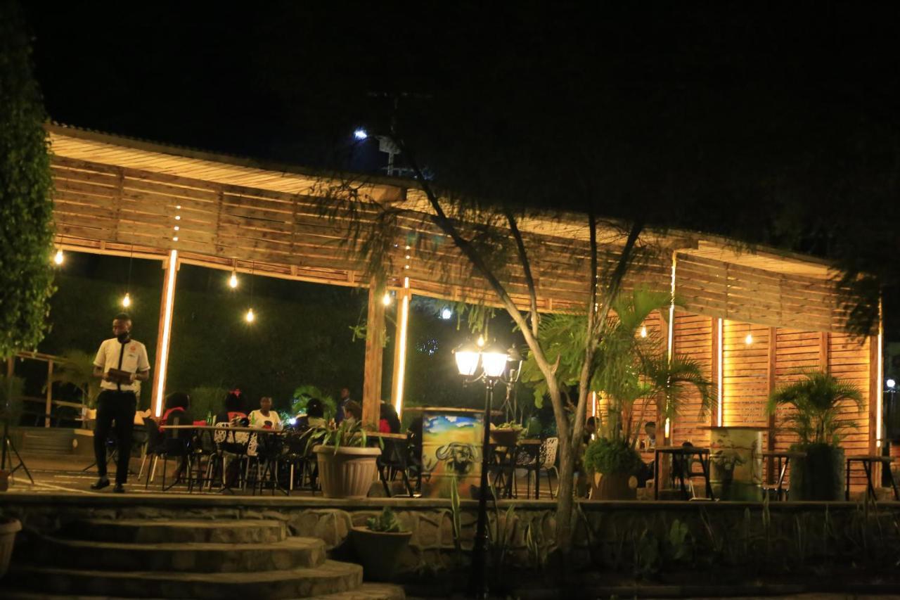 Acacia Hotel Mbarara Nyamitanga Exterior photo