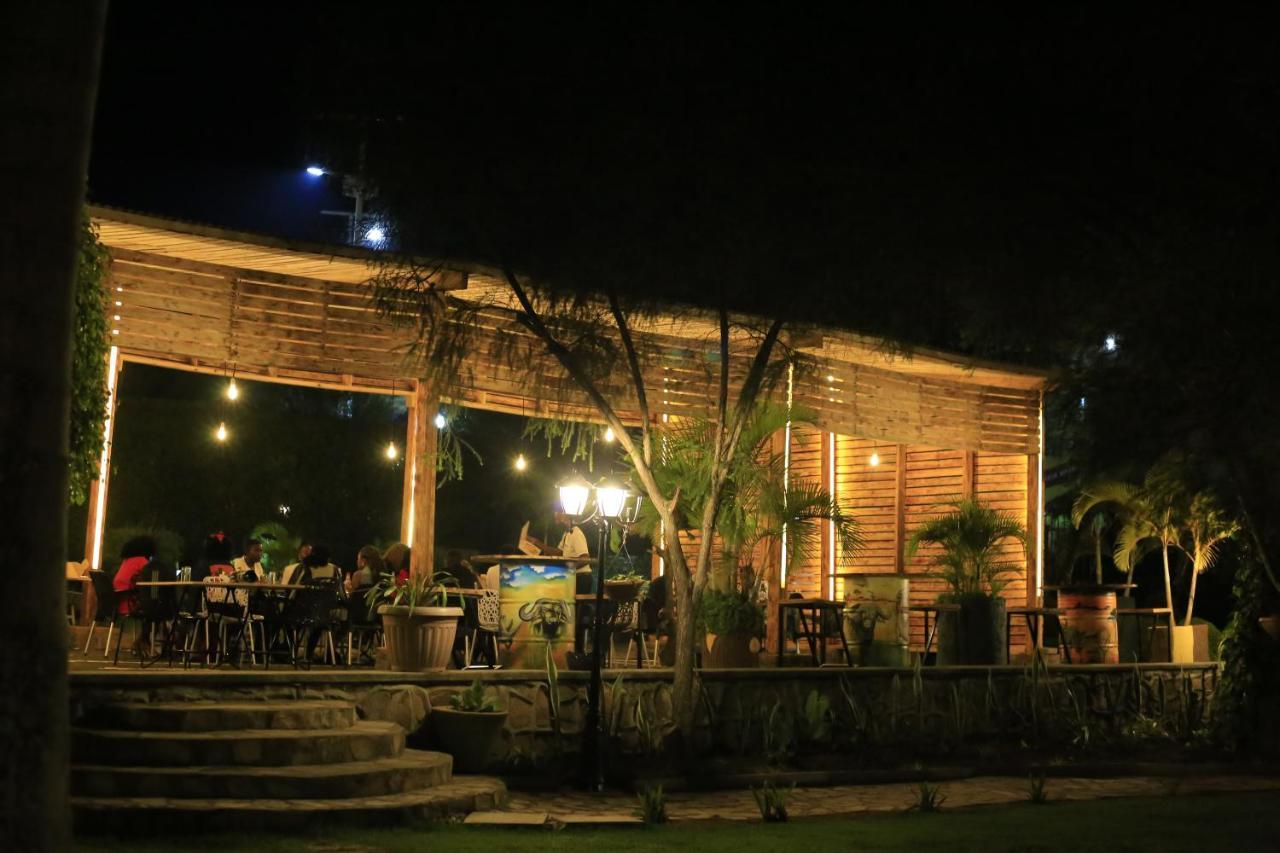 Acacia Hotel Mbarara Nyamitanga Exterior photo